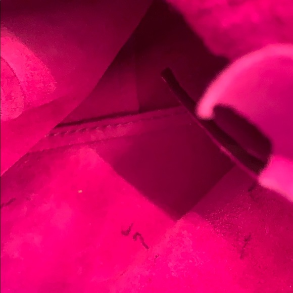 Handbag - Picture 7 of 8